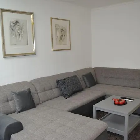Сasa de vacaciones Koelnmesse 5 * Gemuetliches Haus *