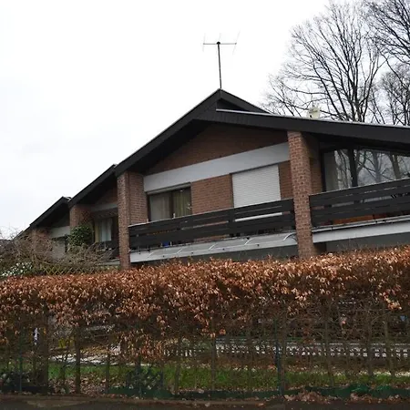Сasa de vacaciones Koelnmesse 5 * Gemuetliches Haus Rösrath